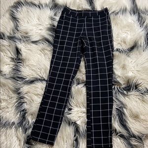These really cute patterned pants!